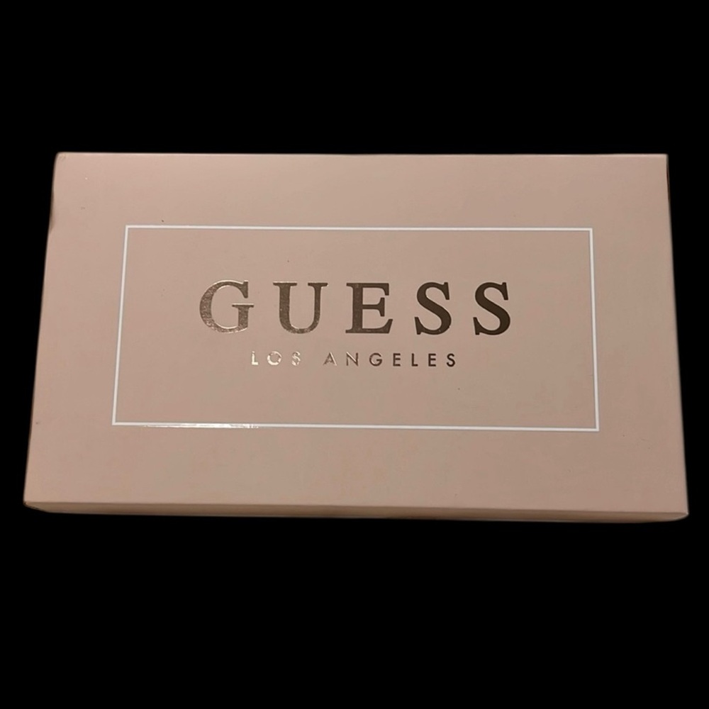 Guess Signature Rhinestone Butterfly Travel Jewelry Set - Picture 5 of 5